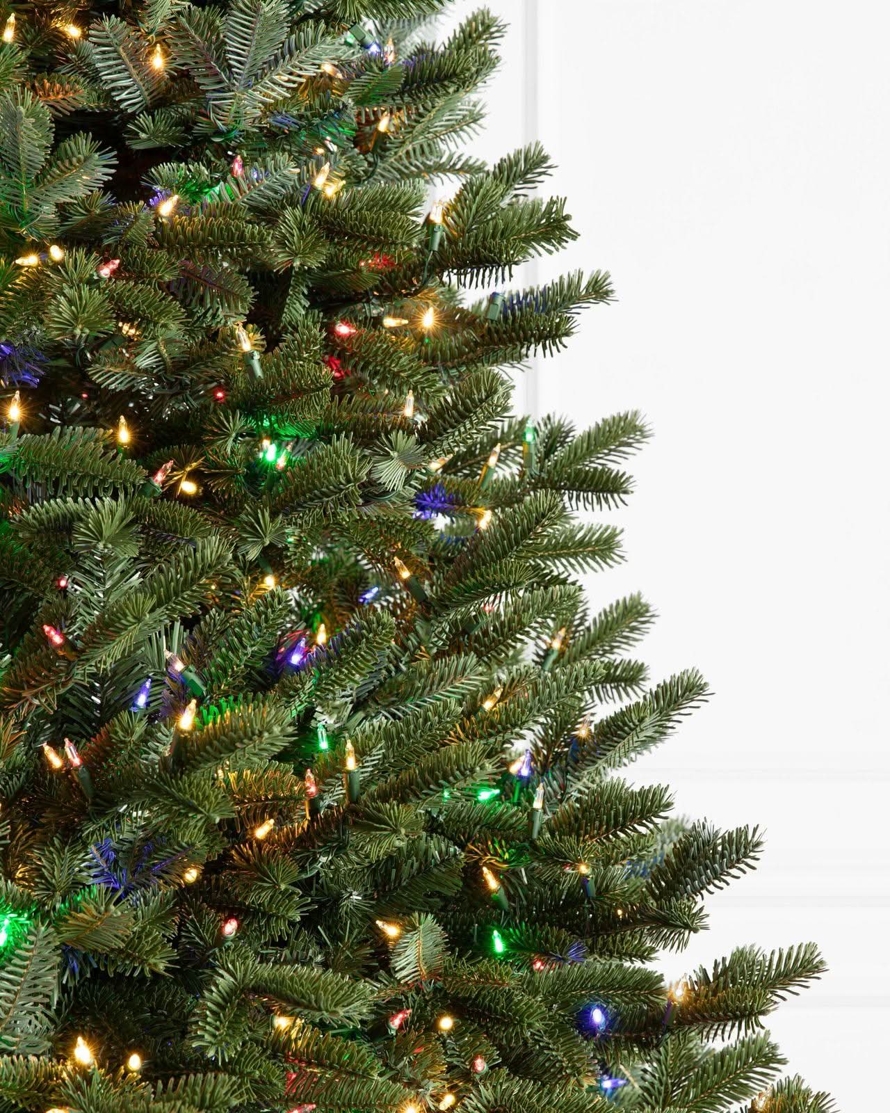 Árvore de Natal Fraser Fir com Galhos Articulados, Suporte Metálico e Micro LEDs Coloridos Embutidos - Imagem 2